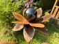 Preview: Metallblume Emily XL handgefertigt Rostblume Edelrostblume mit Edelstahlkugel schwarz